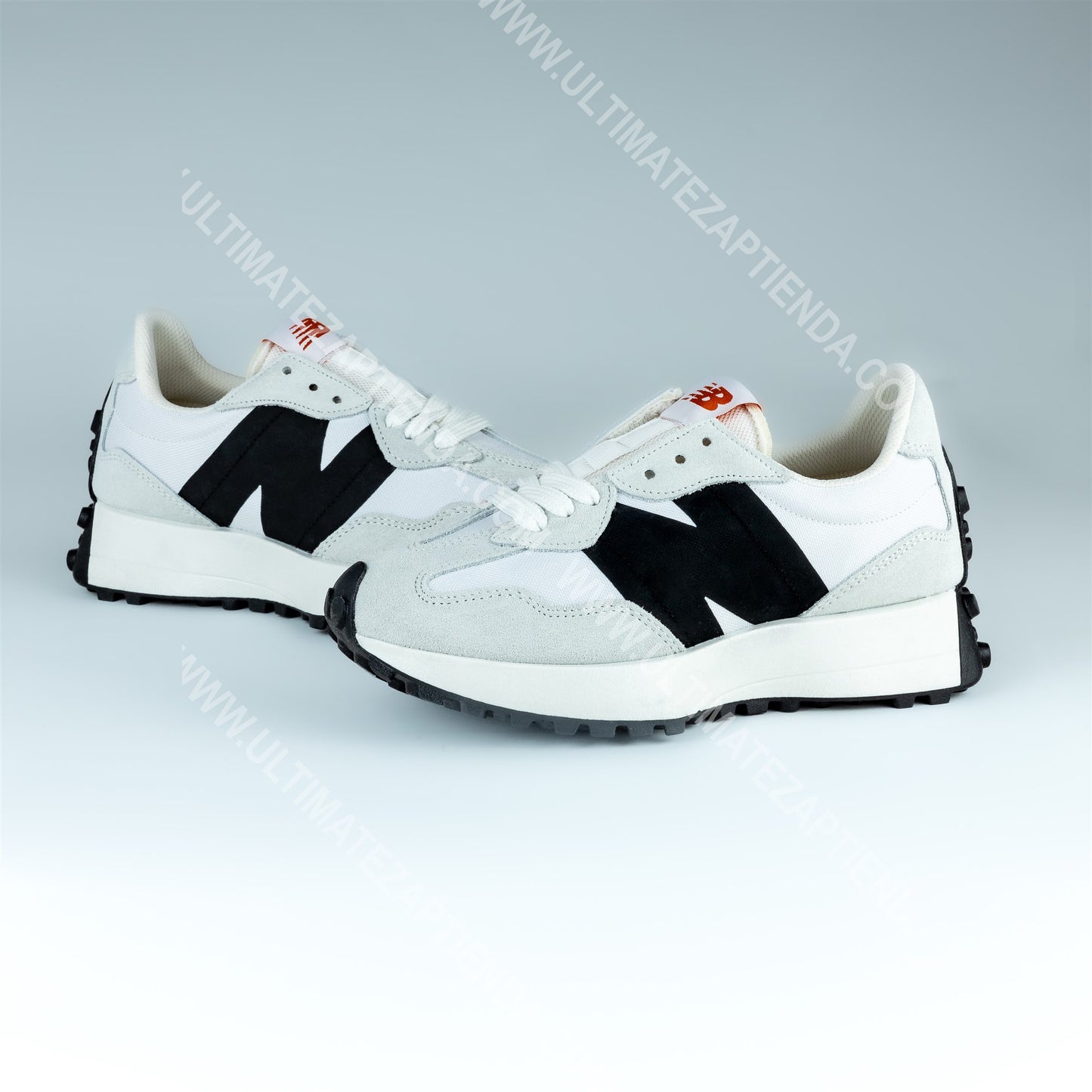 NEW BALANCE 327 BLANCO Y NEGRO